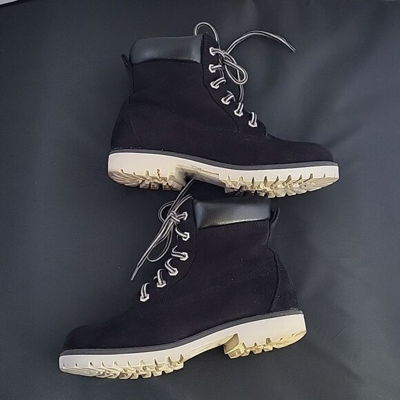 CHARLOTTE RUSSE ROUND TOE LACE-UP CLOSURE WOMEN"S BOOT - Picture 10 of 16